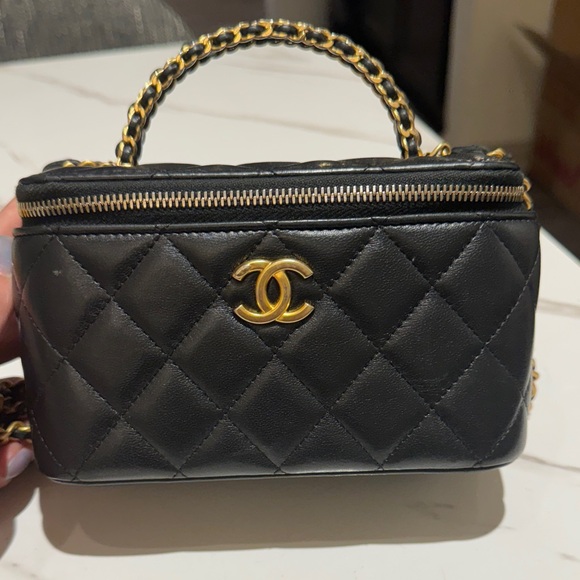 Chanel Black Quilted Mini Bag with Gold Details - Picture 1 of 5